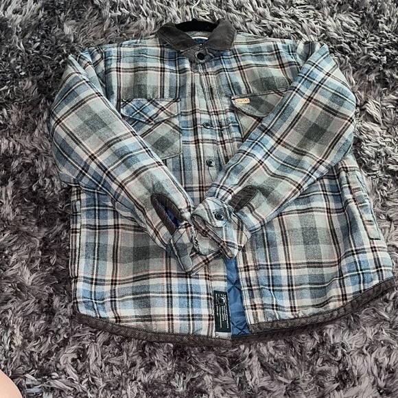 RVCA BOYS SIZE SMALL FLANNEL WITH A QUILTED LINING FOR EXTRA WARMTH - Picture 2 of 10